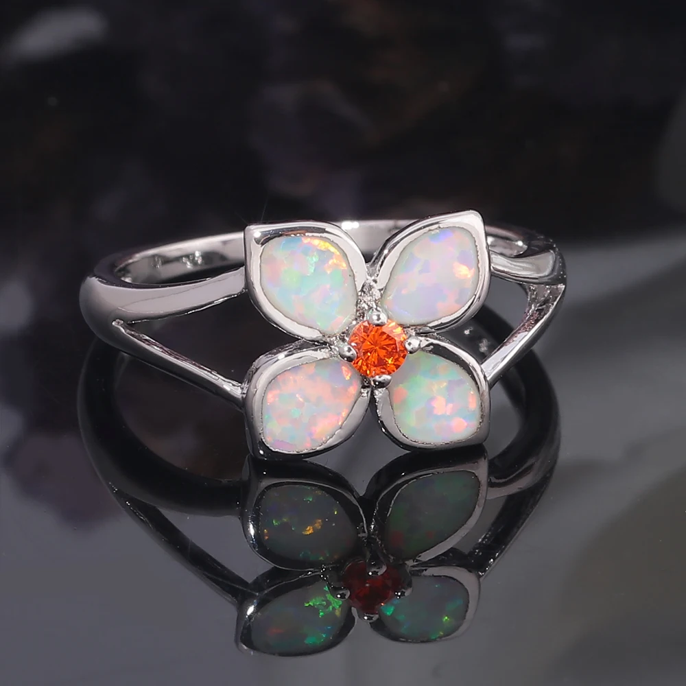 CiNily кольца с четырехлистным клевером из голубого и белого огненного опала камнем