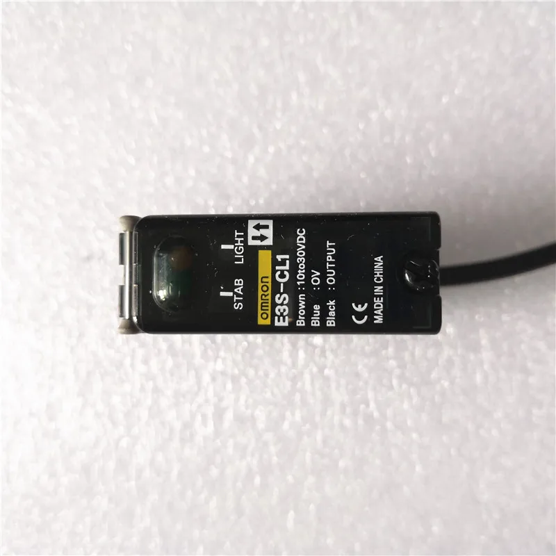 

OMRON E2C-X1A Separate Amplifier Proximity Sensor