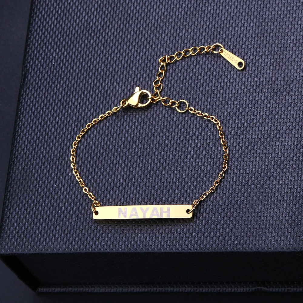 

Stainless Steel Personalised Lettering Three-Color Curved Custom Bracelet, Engrave Name Bracelet Jewelry Gifts For Baby / Women