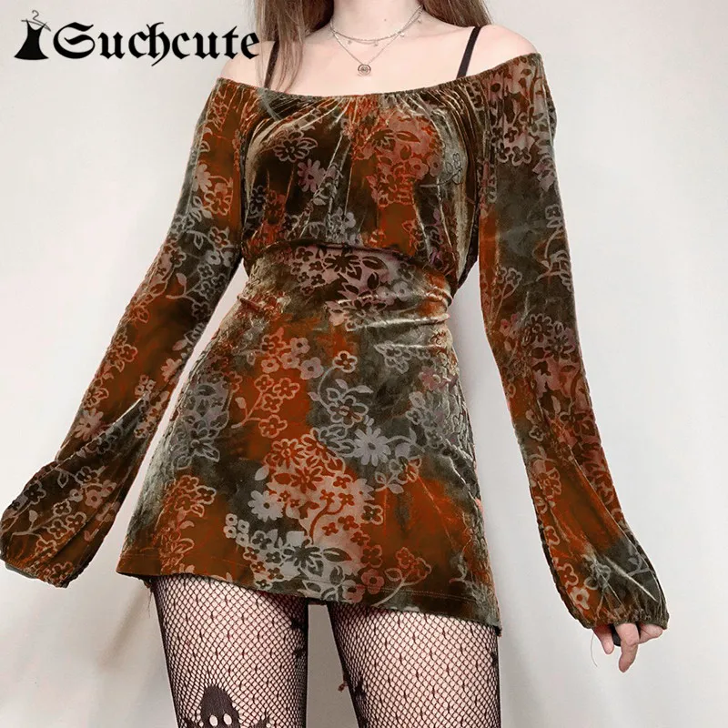 

Мини-платье с вырезом лодочкой, цветочным принтом и рукавом-фонариком