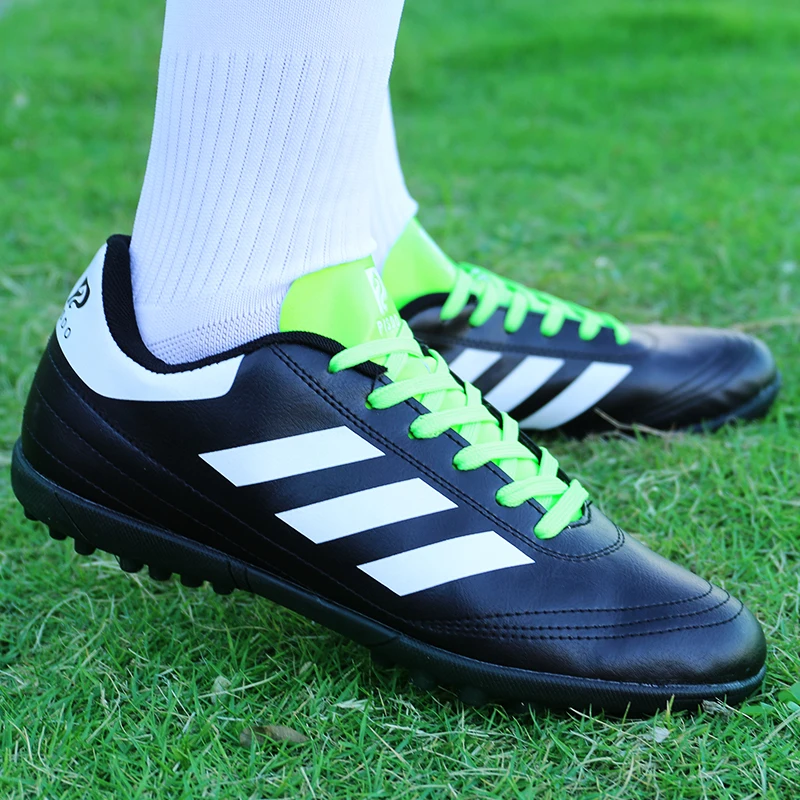 

High-quality Football Boots Men New Soccer Kids Indoor Sneakers Turf Spike Superfly Futsal Original Comfortable Waterproof Boots