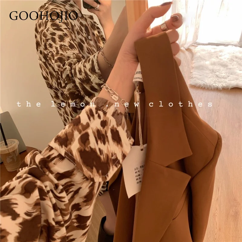 

GOOHOJIO 2021 New Spring and Autumn Leopard Women Shirts Fashionable Shirts for Ladies Temperament Minority Chiffon Shirt Women