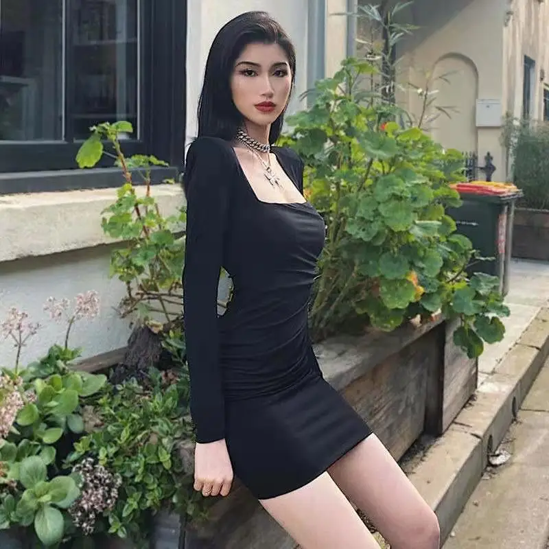 

European and American popular long ladies and ladies long sleeve hip skirt retro square collar slim shoulder pad palace style dr