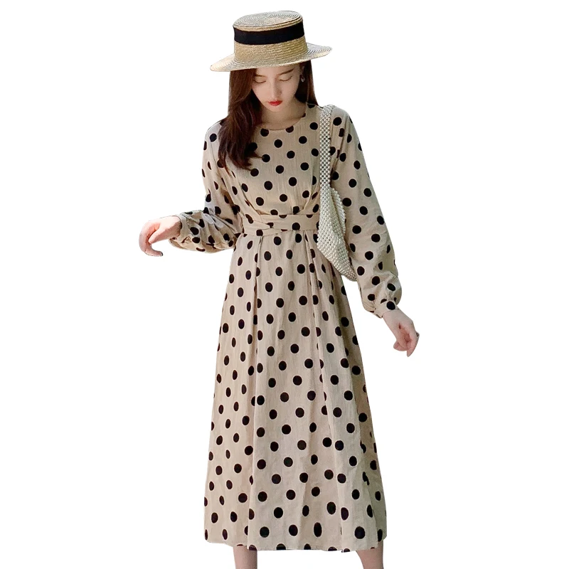 Женское платье для кормящих мам бежевое в черный горошек с длинными