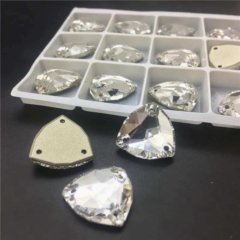 Топ Камень K9 высокое качество пришить кристально чистый AB жир треугольные камни