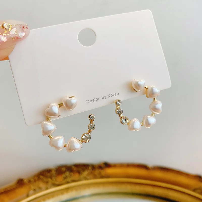 

European and American Retro Baroque Love Pearl S925 Silver Needle Earrings Personality exquisite trend party jewelry