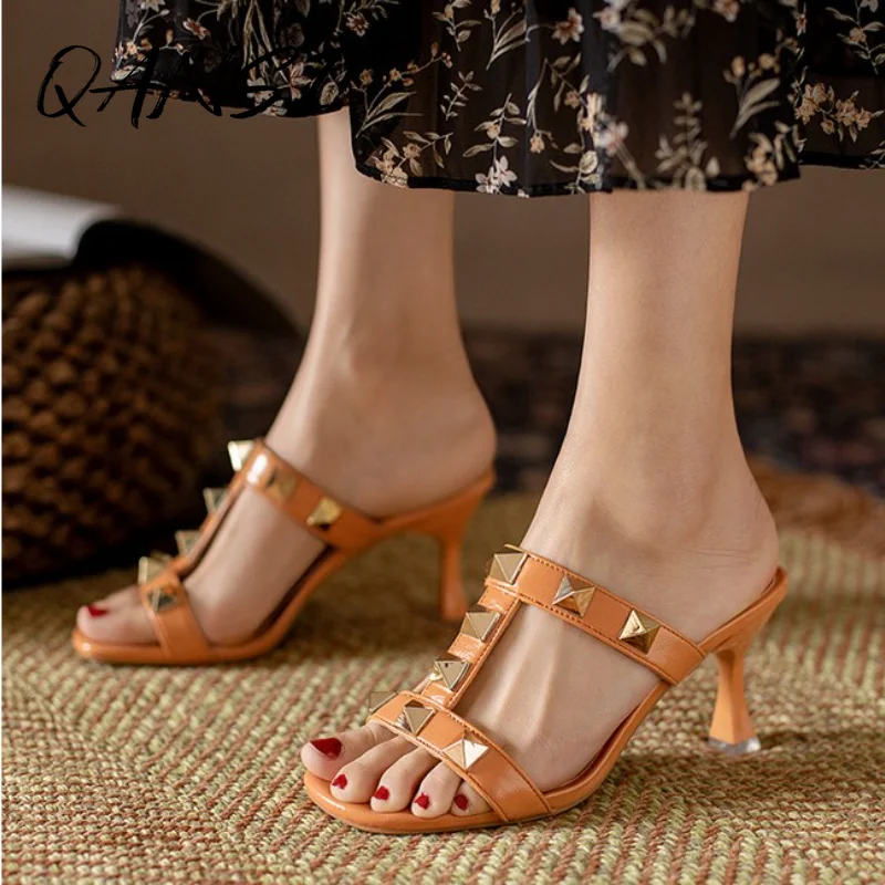 

Summer Sexy Rivet Women Orange Heels Sandals Fashion Square Toe Metal Button Women Shoes New Peep Toe Mid Heel Women Slippers