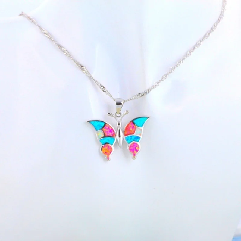 

Fashion Fashion Women's Multicolor Opal Creative Pendant Butterfly Necklace Valentine's Day Gift Party Jewelry Jewelry Wholesale