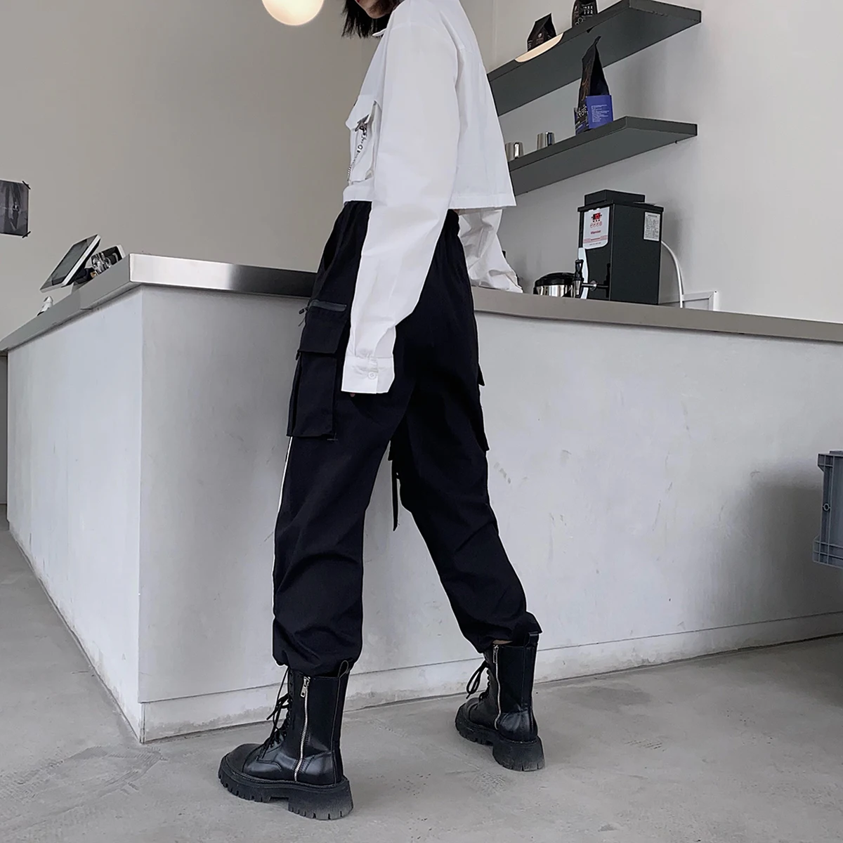 

Women Cargo Pants 2021 Harem Pants Fashion Punk Pockets Jogger Trousers With Ribbon Harajuku Elastics High Waist Streetwear