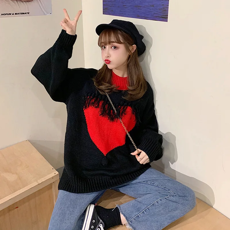 Женский свитер с кисточками белый красный длинным рукавом | Женская одежда