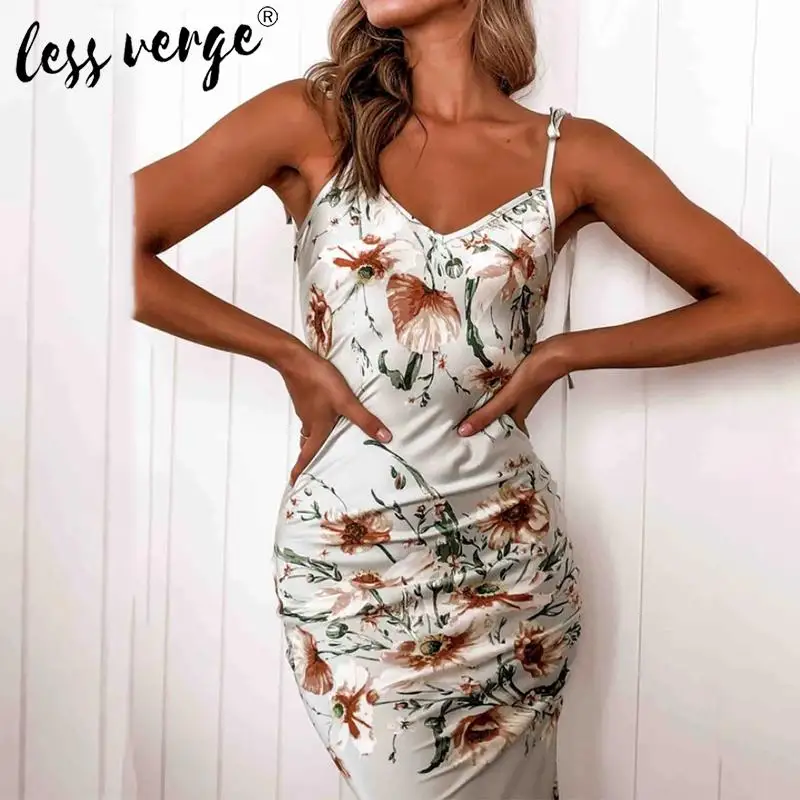 Женское атласное шелковое платье с цветочным принтом белое Элегантное Длинное