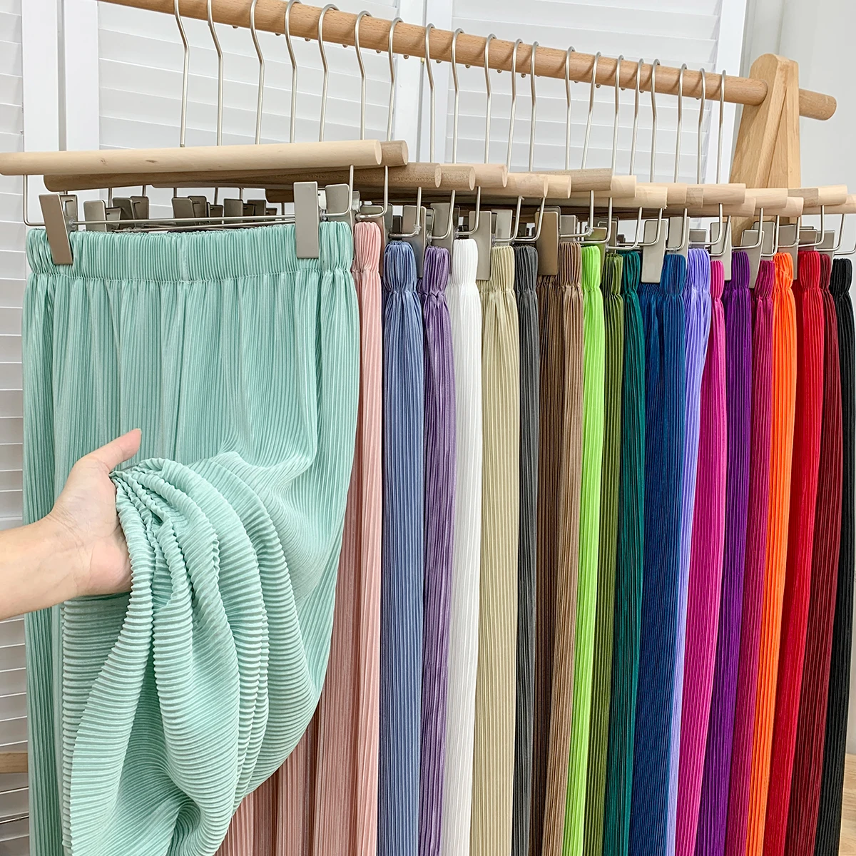 

Элегантные повседневные однотонные женские брюки с широкими штанинами 2021 летние свободные прямые тонкие с высокой талией корейские Плисси...