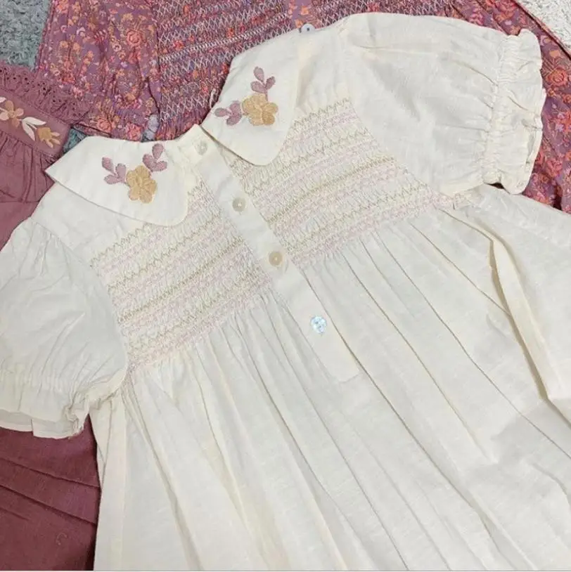 

2020 New Summer brand Style Girl Dress Cotton and linen vintage dress Puff Sleeves Embroidery Girl Dress kids dress 1-10Y ws1569