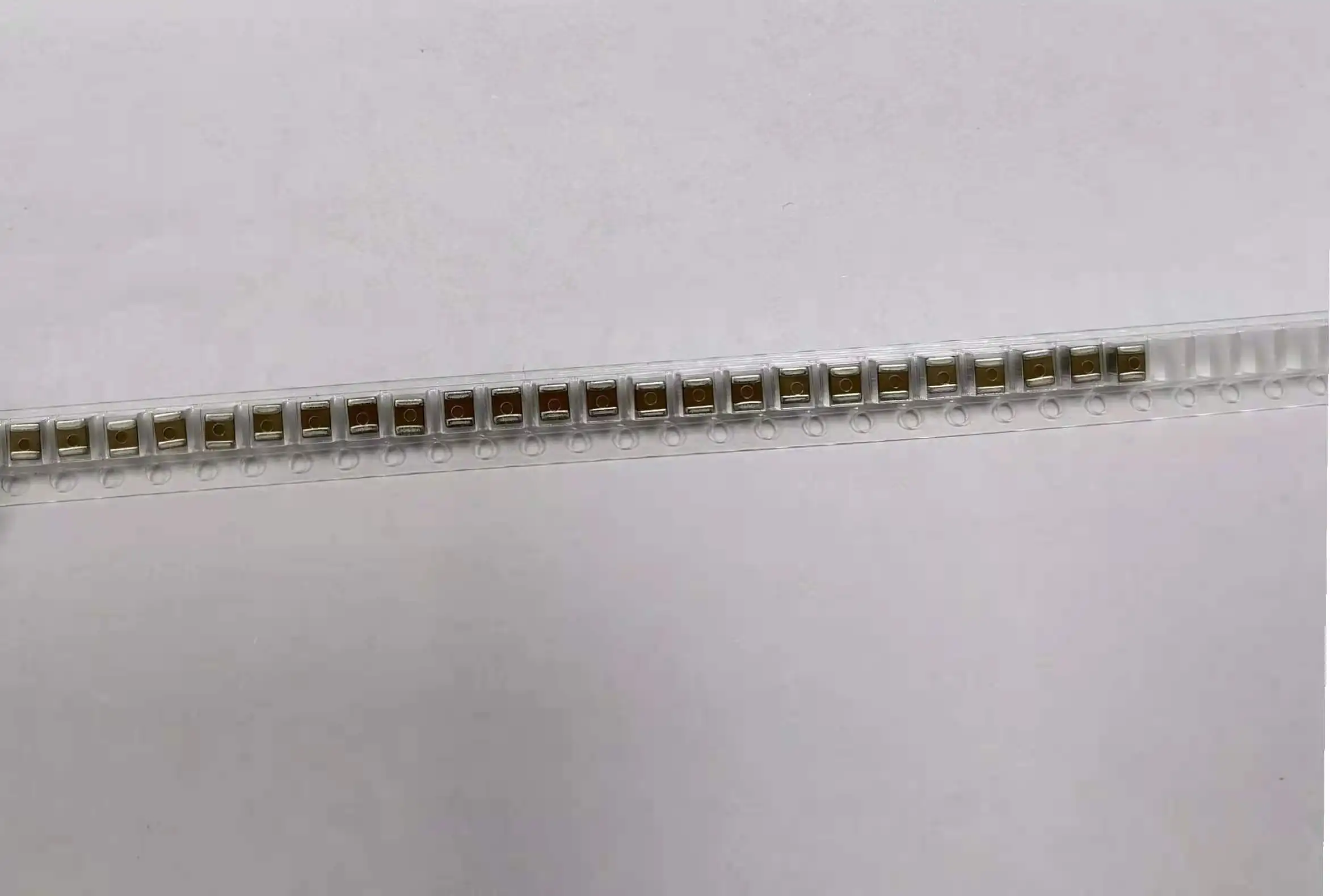 Оригинальный керамический конденсатор KEMET C1210X475K5RAC 4 7 uF 1210 -10% ~ 10% 50V X7R мягкий с