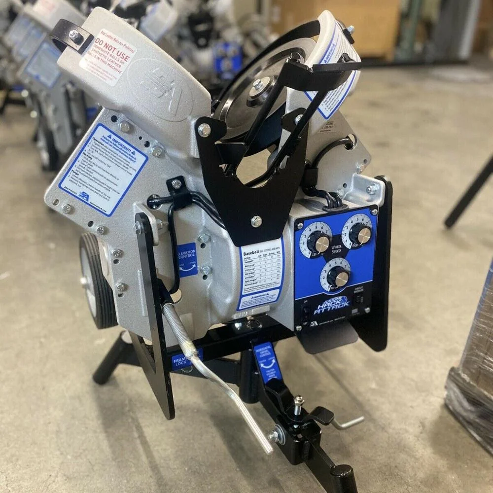 

NEW JUNIOR HACK ATTACK 3-Wheel Baseball Pitching Machine