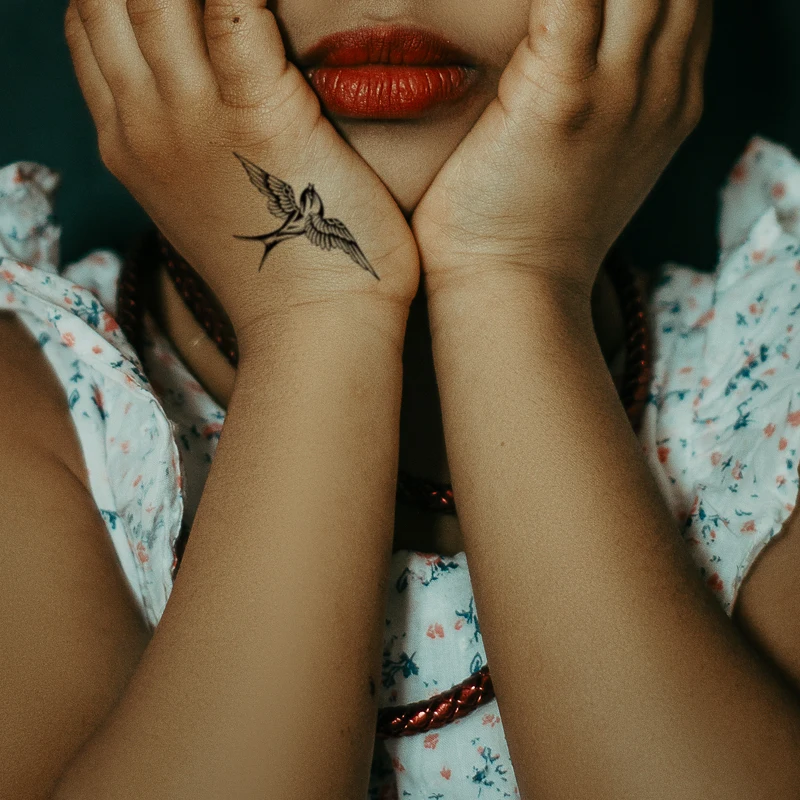 

Temporar Tattoo Sticker Black Swallow Snake Butterfly Animal Waterproof Art Water Transfer Fake Tatoo Flash Tatto for Men Women