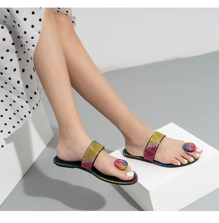 

Summer women sandals slippers Flat Slippers Fashion Flip Flops Rhinestone Outdoor Beach Shoes Candy-colored Ladies Slippers