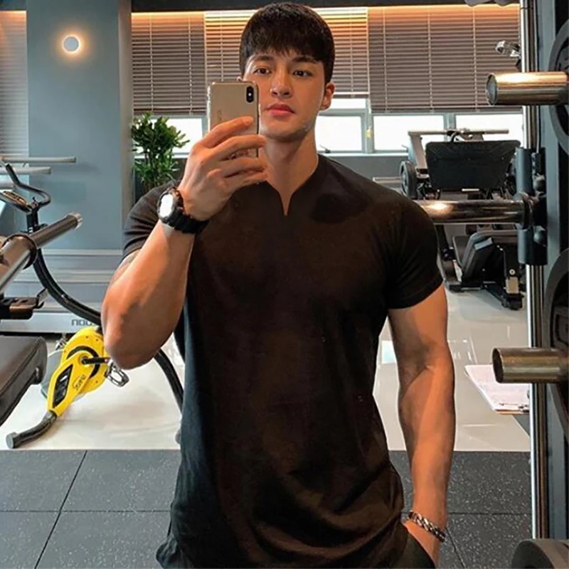 

Gym T shirt Men Cotton V-neck Fitness Workout Skinny Short Sleeve T-shirt Male Bodybuilding Sport Tee shirt Tops Summer Clothing
