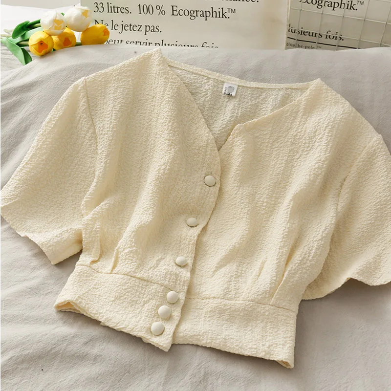 

Retro Crumpled Two-Piece Suit V-neck Short Top + High Waist Single Breasted Skirt