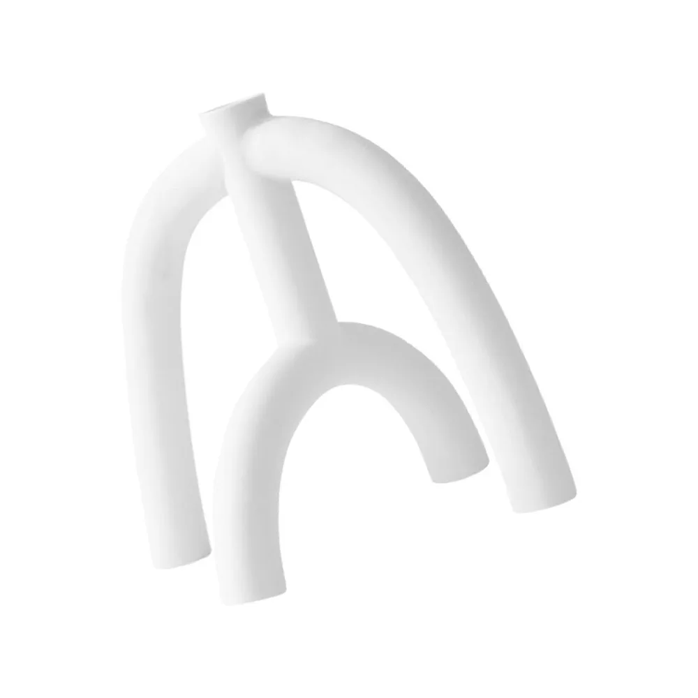 

1Pc Creative Design Ceramic Candlestick Romantic Candleholder Adornment (White)