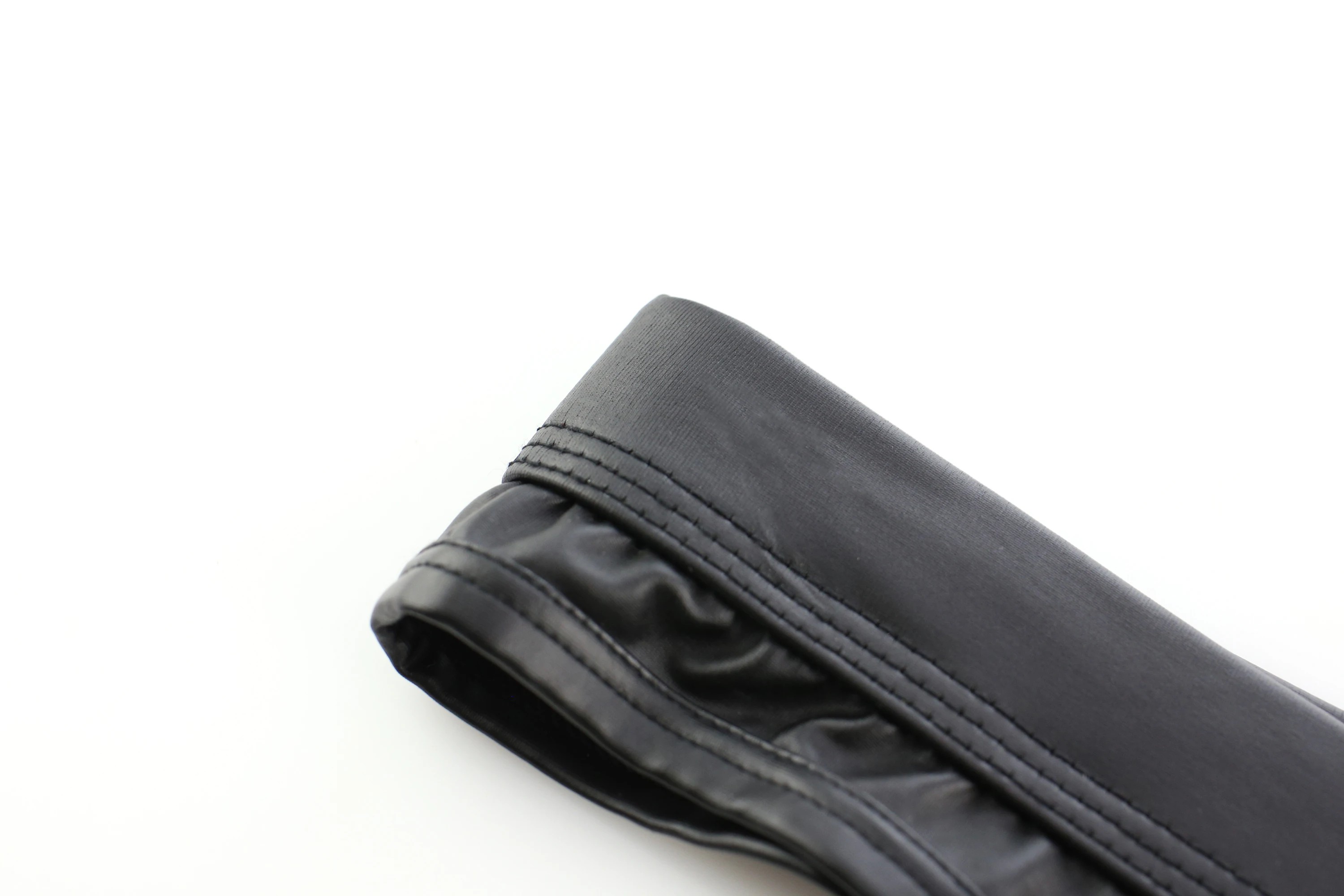 

Men Thongs Appeal Against The Leather Coat Of Paint And Sexy Club U Convex Low Waist