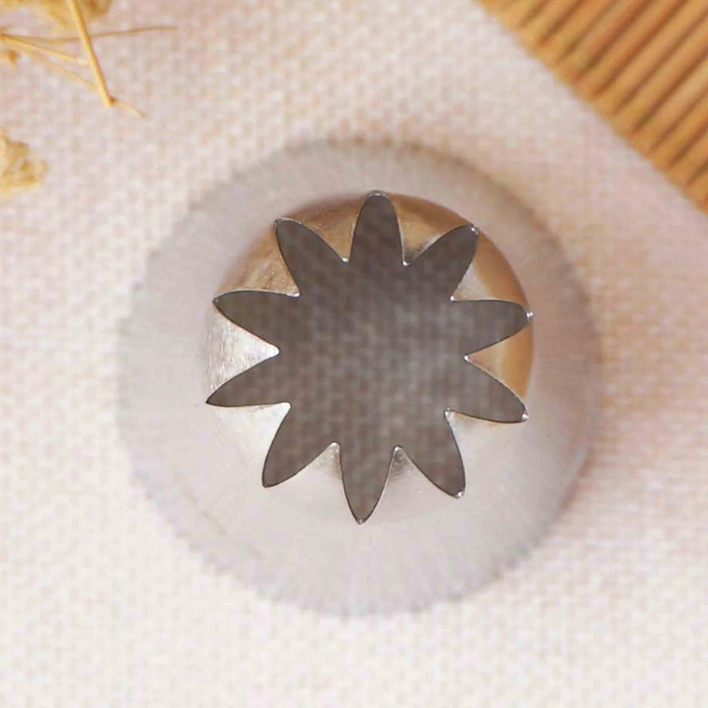 Кондитерская насадка #353 большого размера с закрытым звездами украшение торта