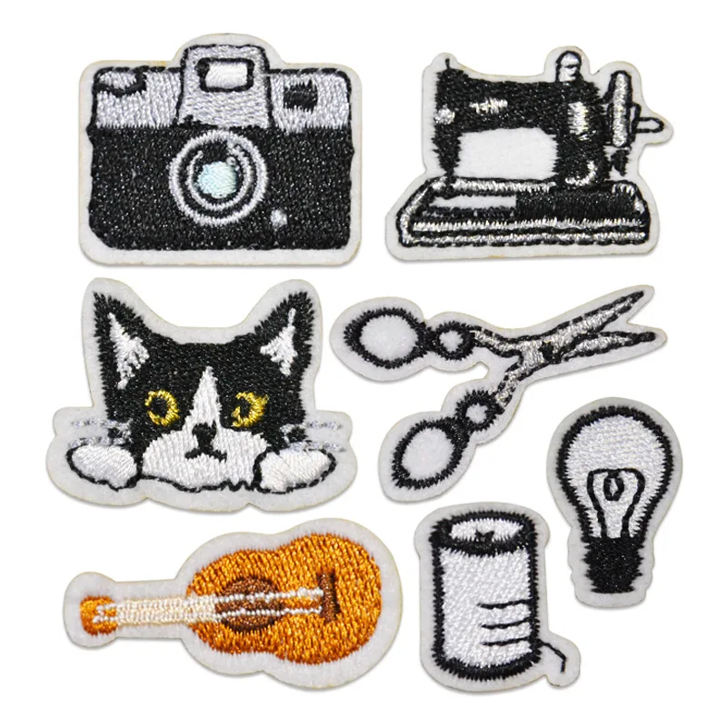 

Cool Sewing Machine Tailor Scissors Embroidered Patches Iron On Red Heart Badges Clothing Trimming Appliques for Clothing Coats