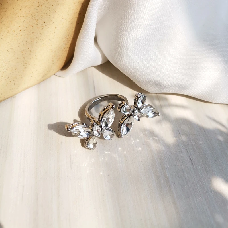 

Fashion Butterfly Ring Sweet Korean Style High Quality Clear Zircon Rings Hot Selling Women Finger Ring For Girl Lady Gifts