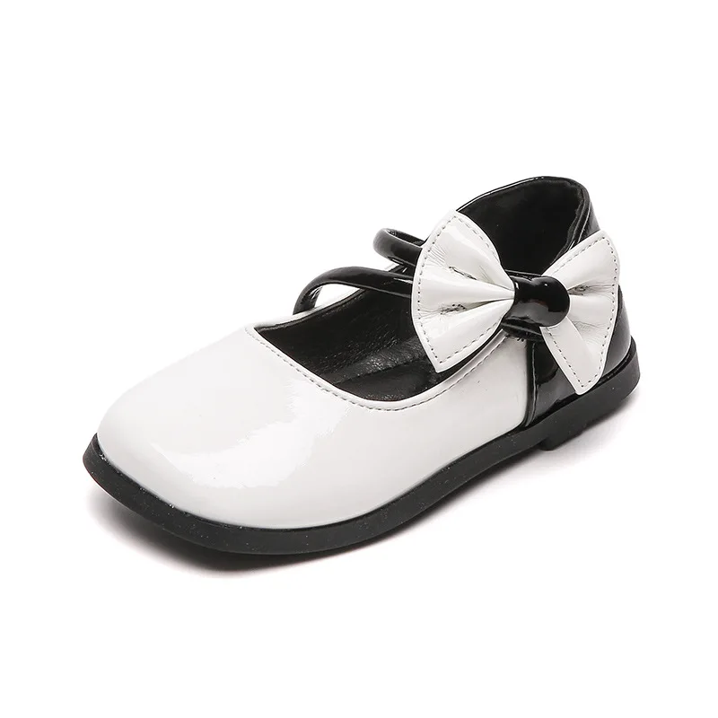 

Girls solid color lacquer leather shoes 2020 spring autumn new velcro bow princess shoes children square head single shoes tide