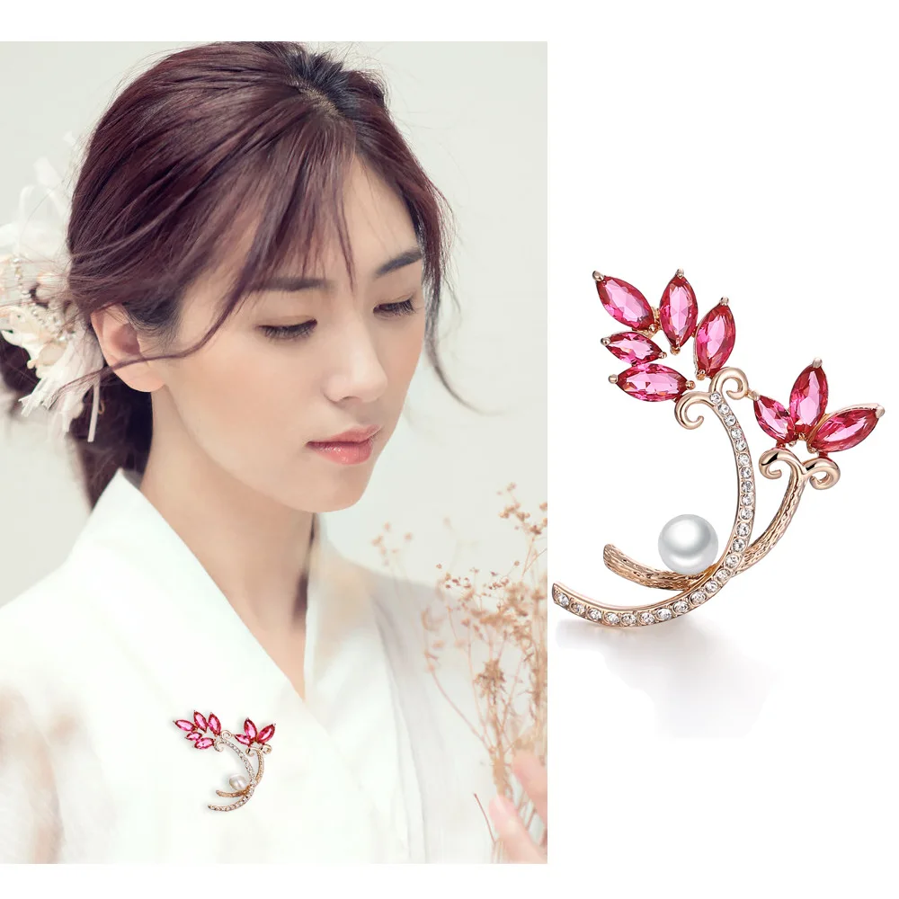 

Fashion Lady Elegant Brooch Copper Plated Real Gold AAA Brand New Zircon Brooch Korean Style