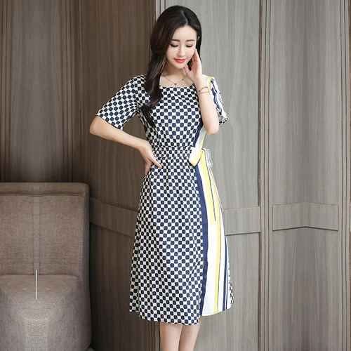 Платье женское в полоску с коротким рукавом элегантное облегающее длинное