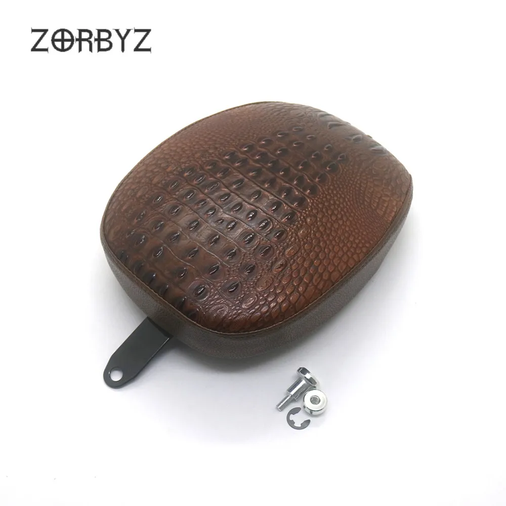 Подушка на заднее сиденье ZORBYZ из коричневой крокодиловой искусственной кожи для