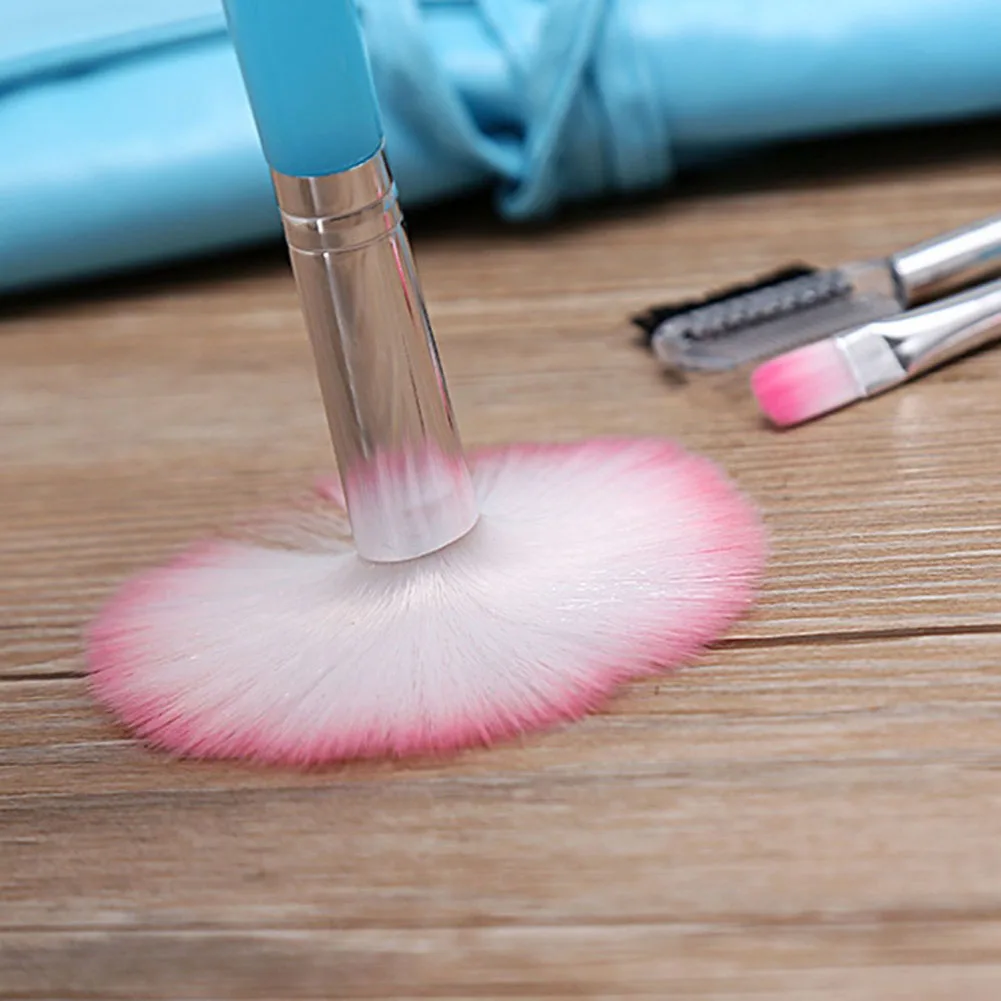 

7PCS/SET Portable Makeup Brushes Kit Professional Synthetic Makeup Brushes Set Kabuki Foundation Blending Powder Cream Cosmetics