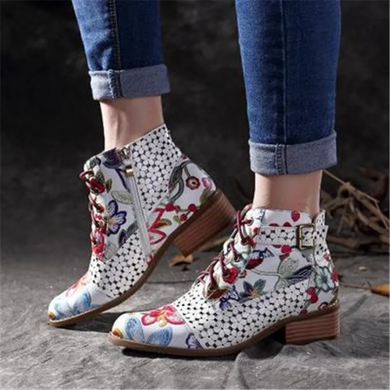 

Spring New Ankle boots women Fashion Beautiful Flower pattern boot for women Wear-resistant Zipper shoes female Rubber boots 43
