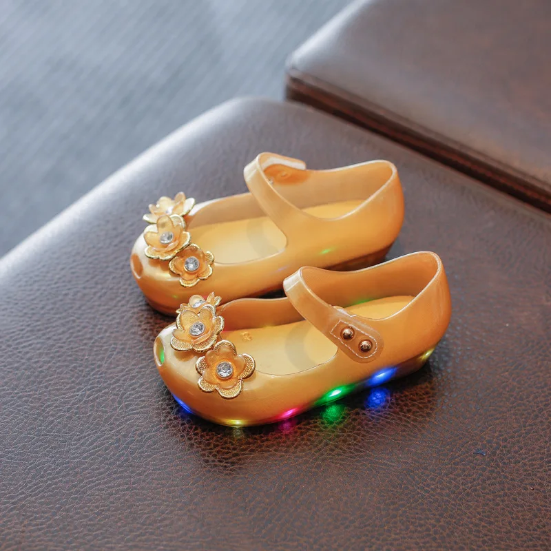 

Girls Shoes Bow Princess Shoes Luminous Shoes New LED Flashing Lights Fish Mouth Jelly Slippers and Toddler Girl Sandals Flowers