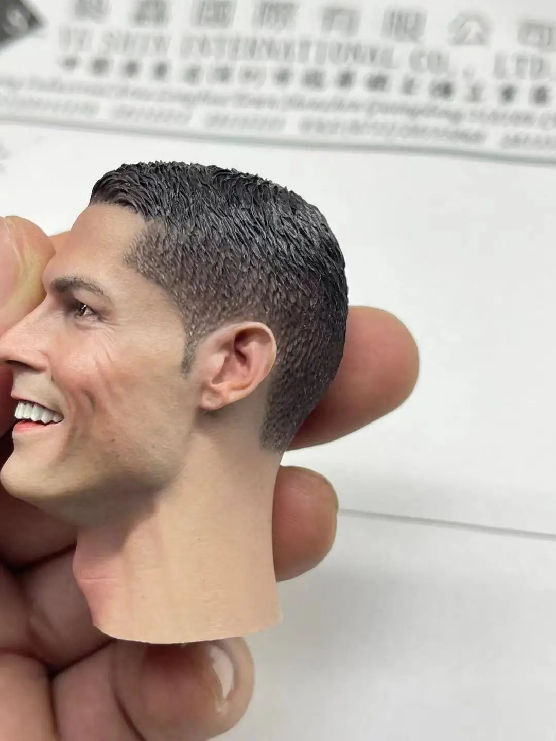 Экшн-фигурка Криштиану Роналду голова с улыбкой подходит для тела 12 дюймов