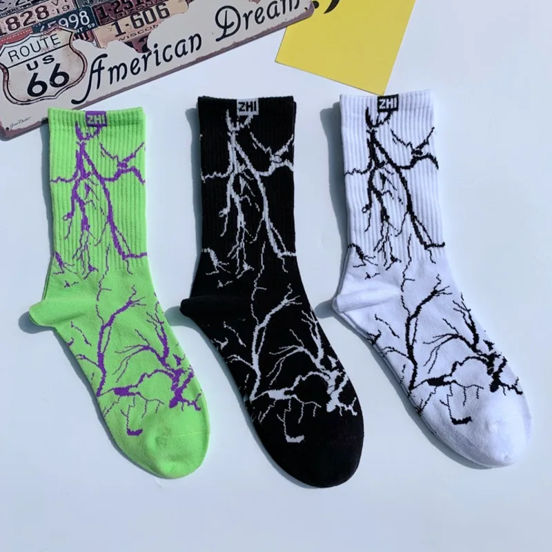 

Новинка 2021, подходящие цвета хлопковые носки до бедра в полоску для средней длины, высокие носки в стиле хип-хоп для скейтборда, мужские и же...