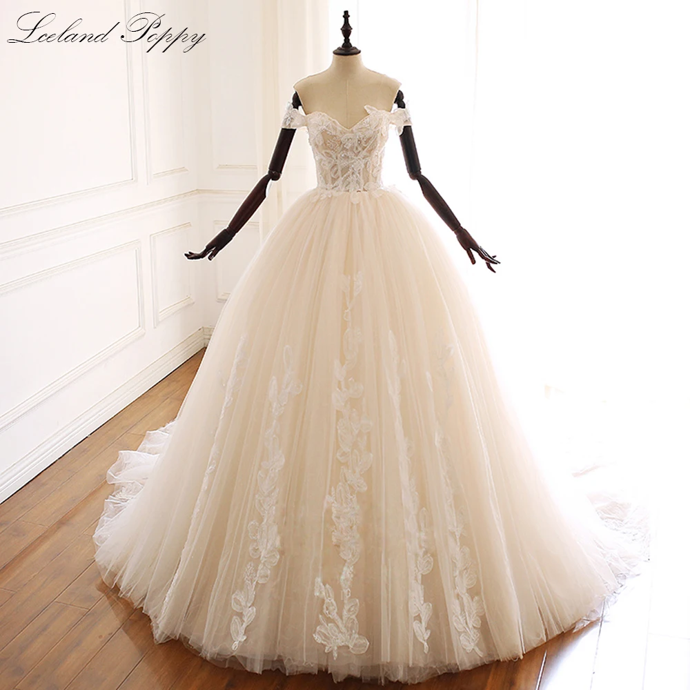 

Платье Свадебное ТРАПЕЦИЕВИДНОЕ из тюля, Кружевная аппликация без рукавов, с открытыми плечами, платье в пол, элегантное