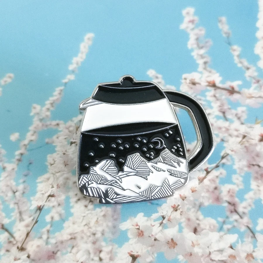 Эмалированная булавка в виде кофейника для природы горного леса заварочного