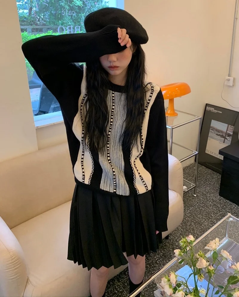 Женский трикотажный пуловер в полоску с длинным рукавом | Женская одежда