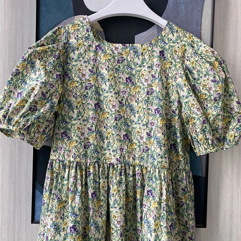Женское платье с коротким рукавом TWOTWINSTYLE элегантное квадратным воротником