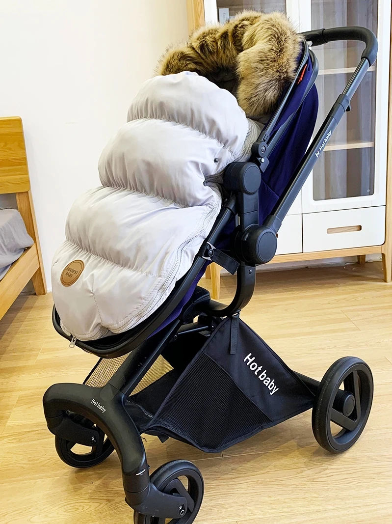 

Baby stroller sleeping bag baby autumn and winter sleeping bag warm anti-kick by the newborn anti-shock jump suitable for