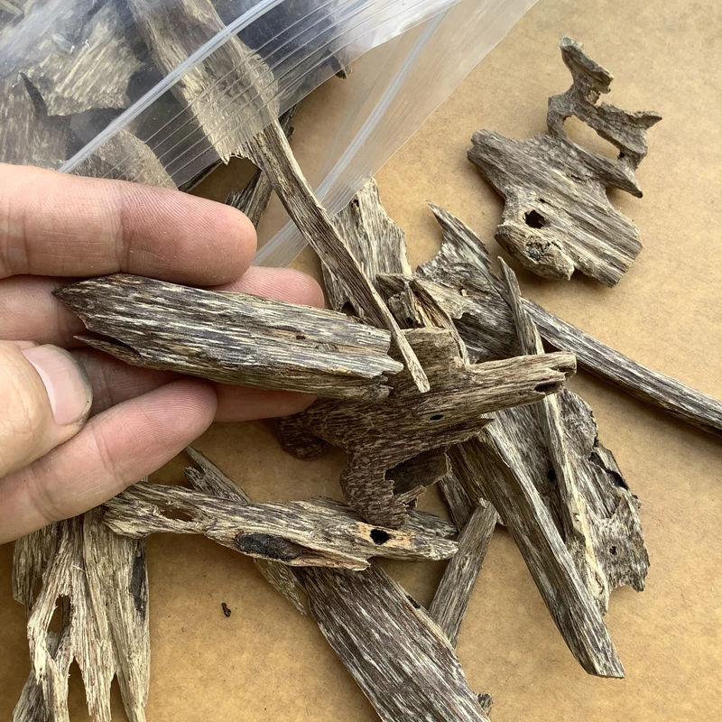 20 г/лот А+ Вьетнам Nha Trang Oud Agarwood блоки дикие agilawwood Aquilaria чип хороший аромат Oud дом ароматный дерево