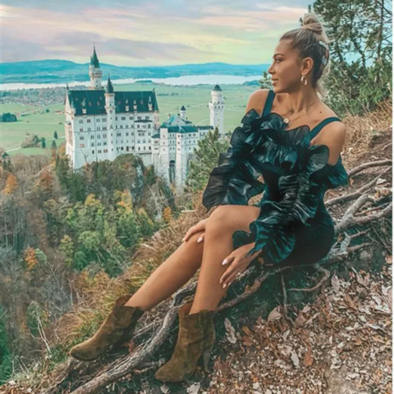 

Fashion Sexy Women Ruffles Mini Dress 2020 Slash Neck Long Sleeves Black Dress for Party Club