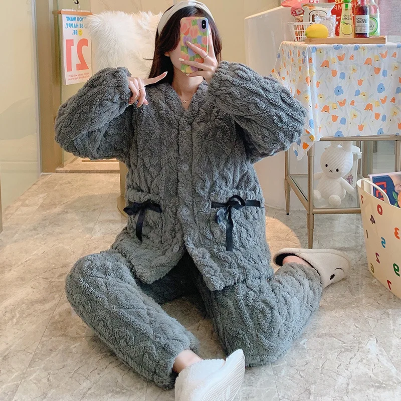 

New Coral Velvet Women Winter Three-layer Cotton Thick Warm Home Suit Solid Comfortable Flannel Pajama Set Sleepwear Negligee