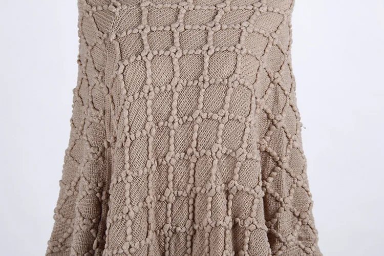 Женский свитер с кисточками длинный Однотонный V-образным вырезом в европейском