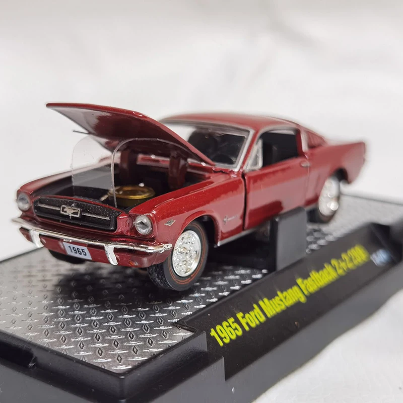 

Модель автомобиля из сплава 2 + 2 289, 1:64, Ford fastmustang Back
