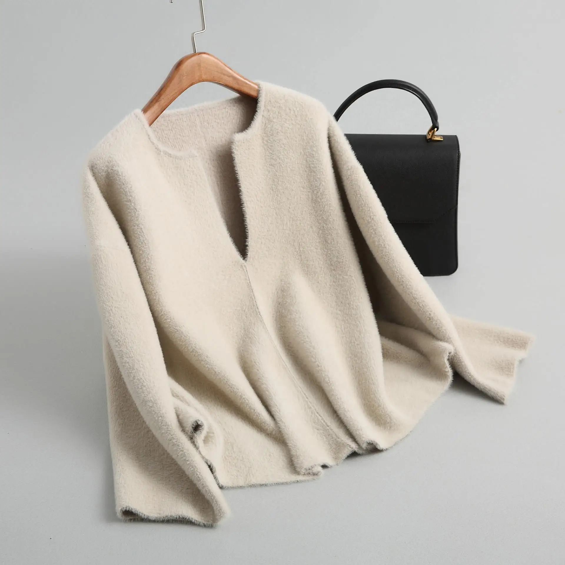 Трикотажные имитация воды бархатный свитер v-образным вырезом с длинными