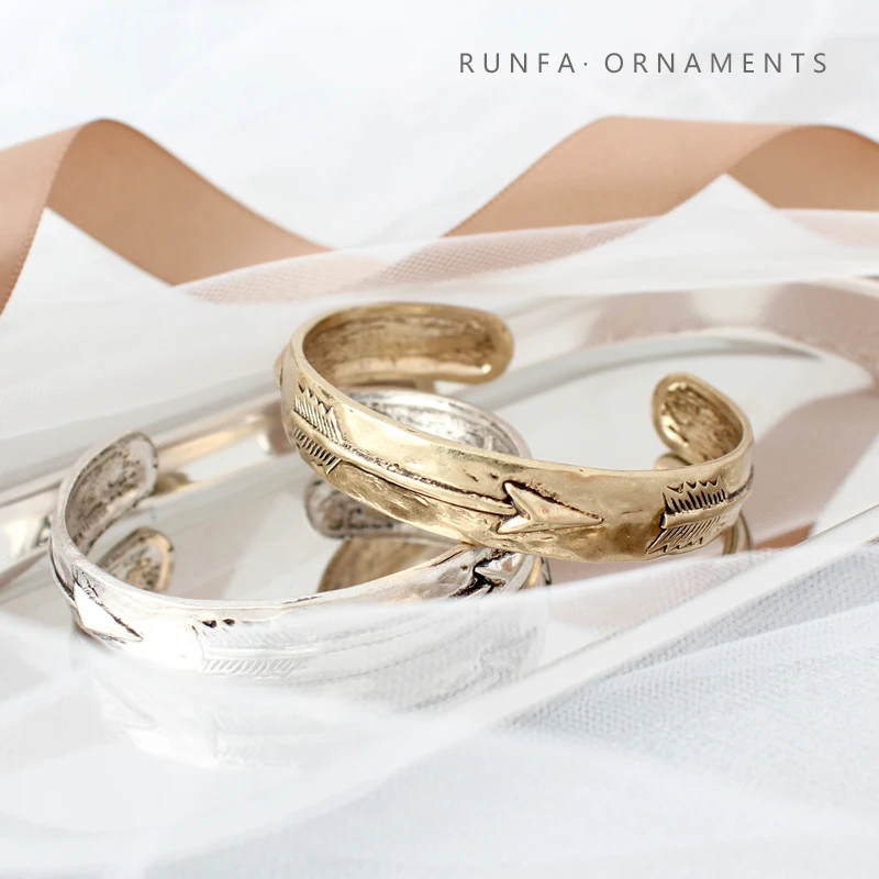 Модные золотые бриллиантовые браслеты со стрелками для женщин и мужчин