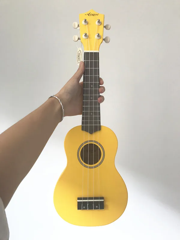 21 дюймов полный набор студенческий цвет ukelele заводская цена красное дерево сопрано Гавайские гитары укулеле - Цвет: Yellow